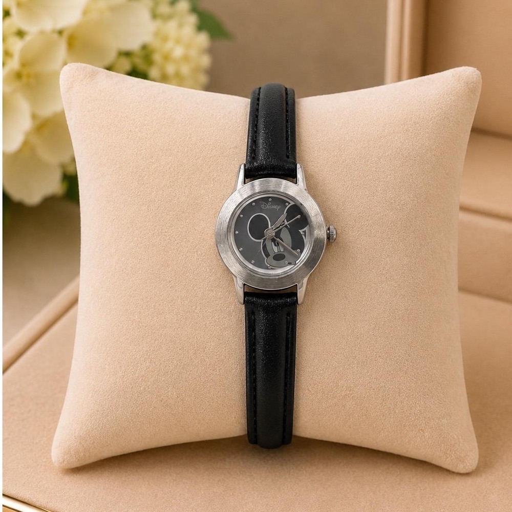 Vintage Disney Thinking Mickey Seiko Womens Watch Black Leather Band Working